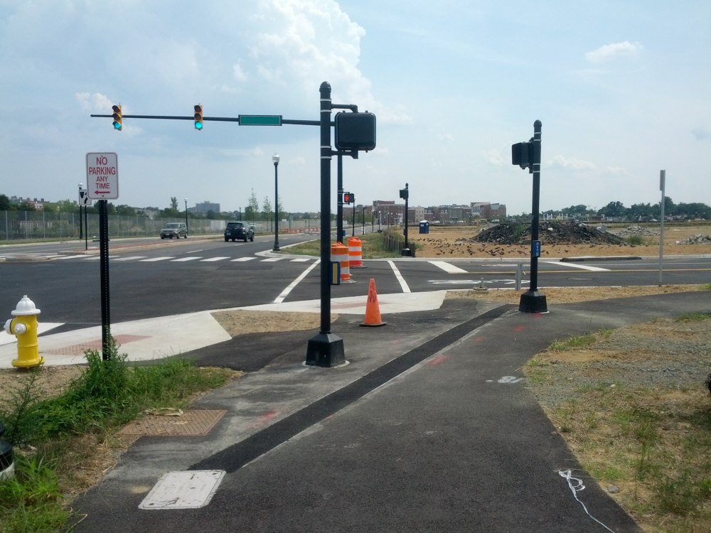 horrid%20ped%20signal%20placement.jpg
